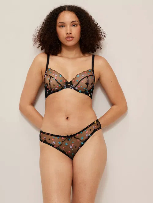 ‘Elsa’ star bikini briefs in black size 8