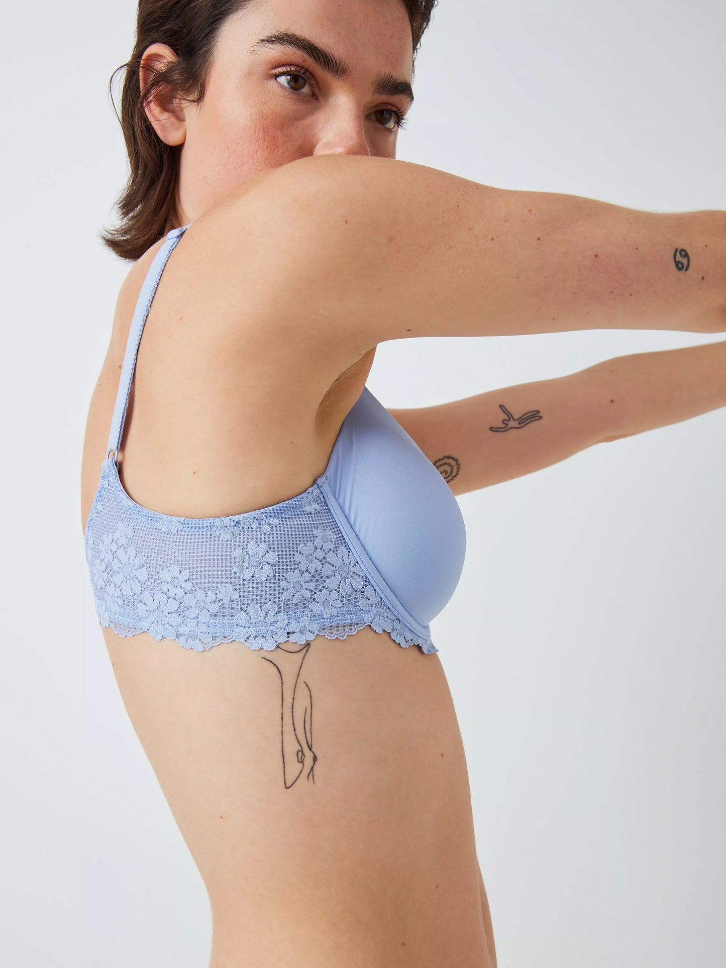 ‘Daisy’ memory foam, lace balcony bra in soft blue size 32F