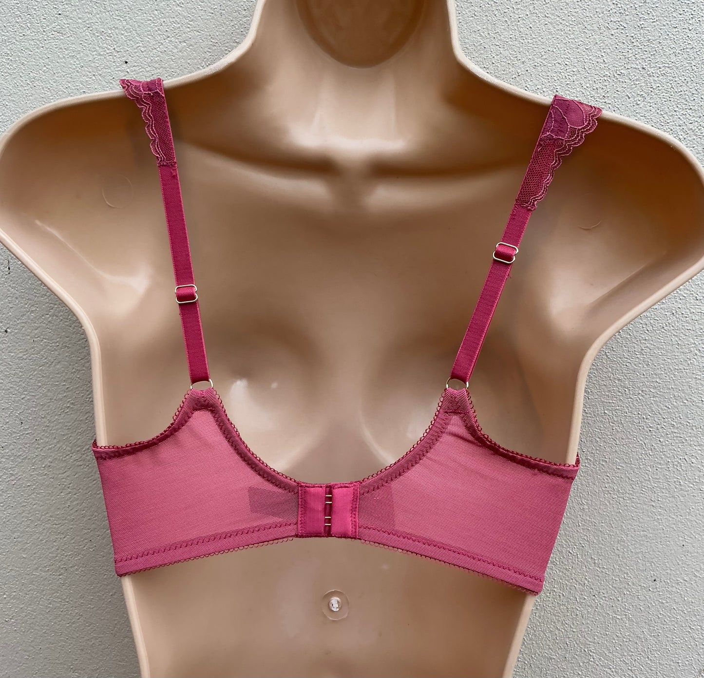 ‘Kellie’ lace balcony bra in mauve pink, full support