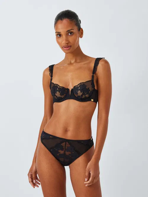 ‘Kellie’ lace bikini briefs in black