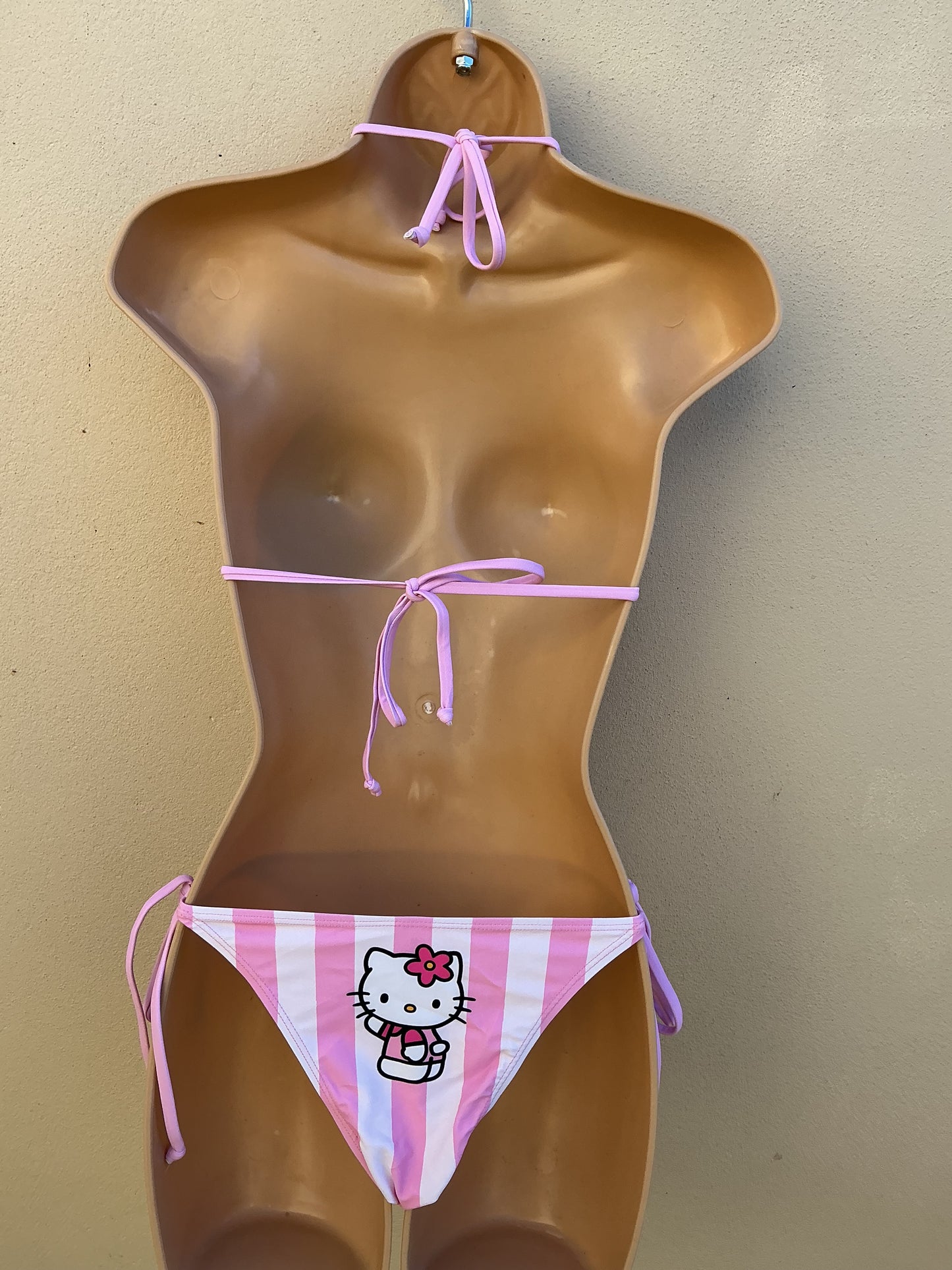 Hello Kitty striped bikini size M (10)
