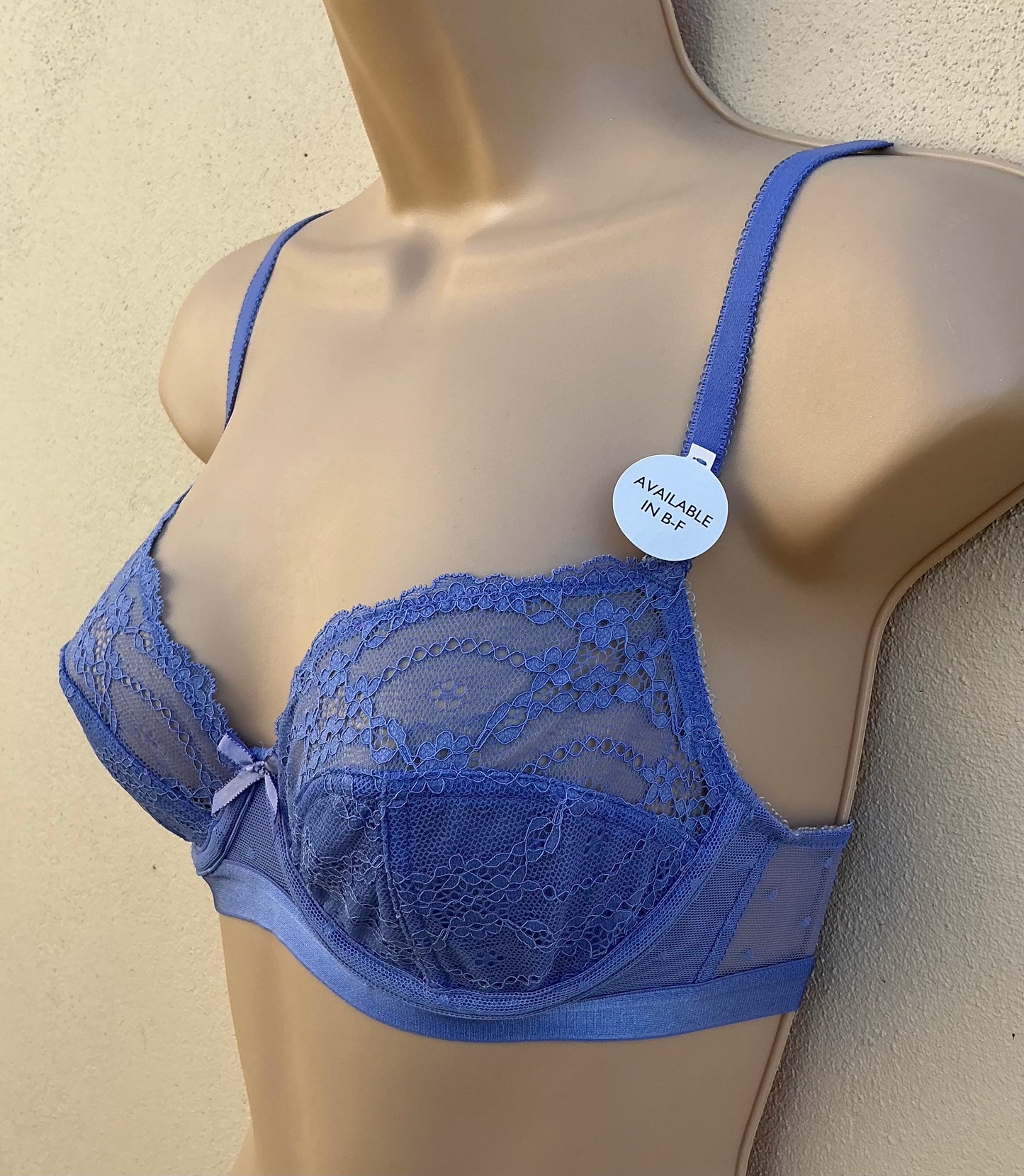 ‘Reece’ lace, non padded bra in lilac