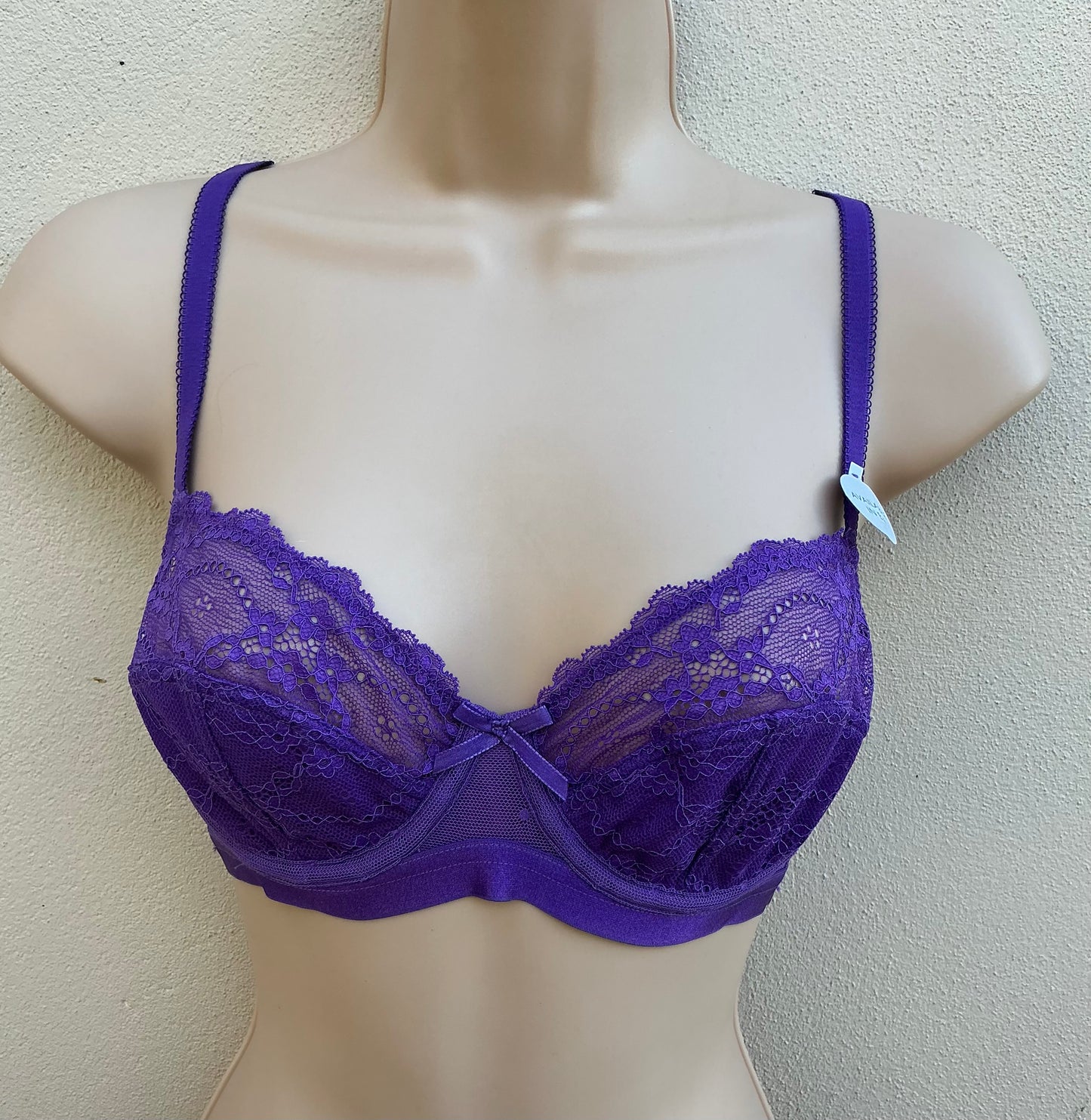 ‘Reece’ lace, non padded bra in purple