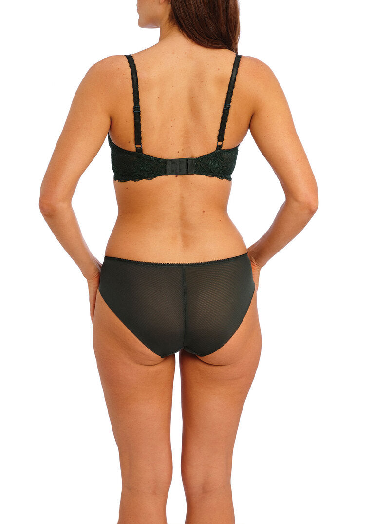 ‘Lace perfection’ classic underwired bra in botanical green