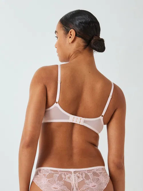 ‘Jolene’ lace balcony bra in light pink