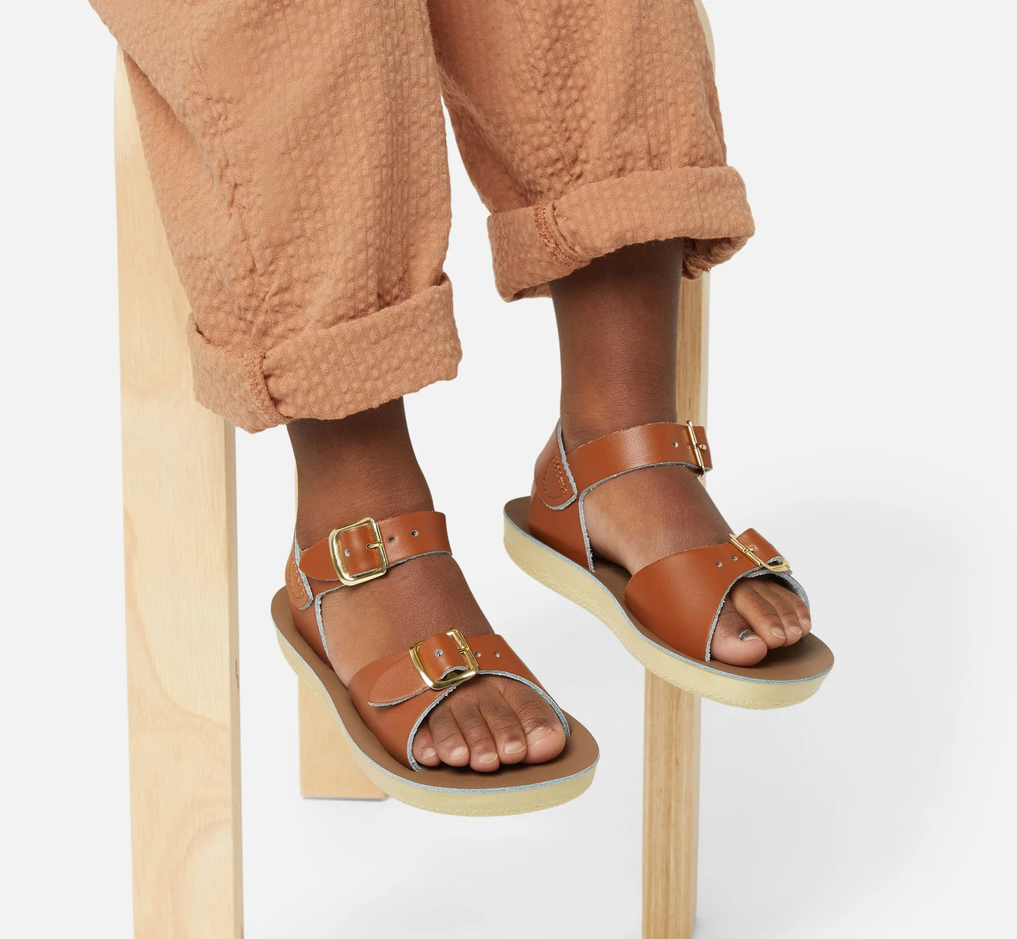 SALT-WATER ‘Surfer’ sandals in tan size 11