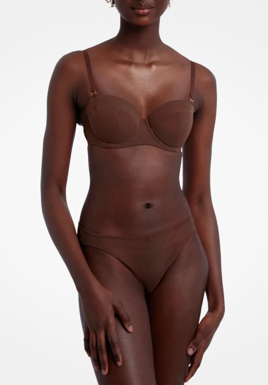 Strapless and multi way bra in berry