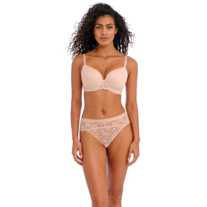 ‘Offbeat’ moulded t shirt bra in natural beige size 34E