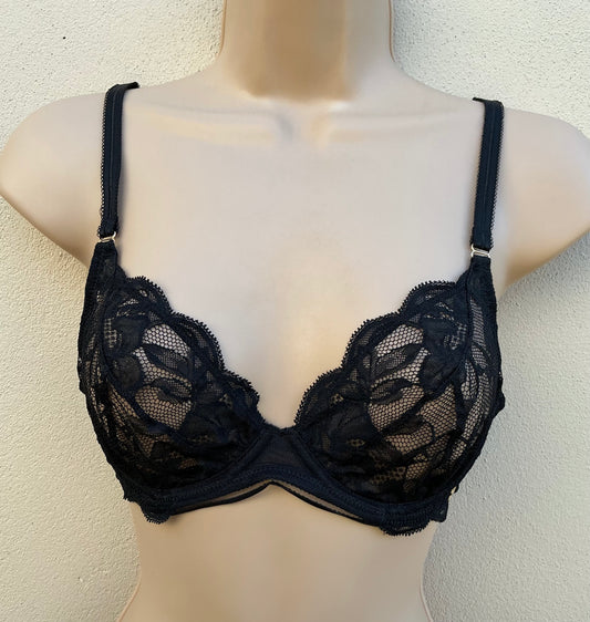 ‘Wren’ non padded balcony bra in black