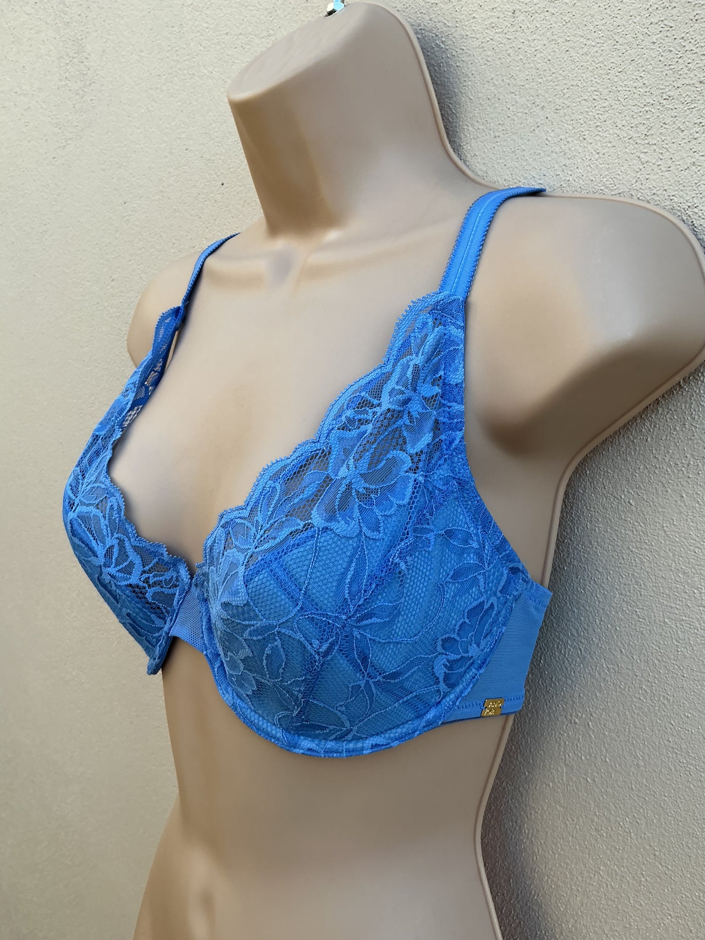 ‘Wren’ high apex, padded plunge bra in cornflower blue size 38DD