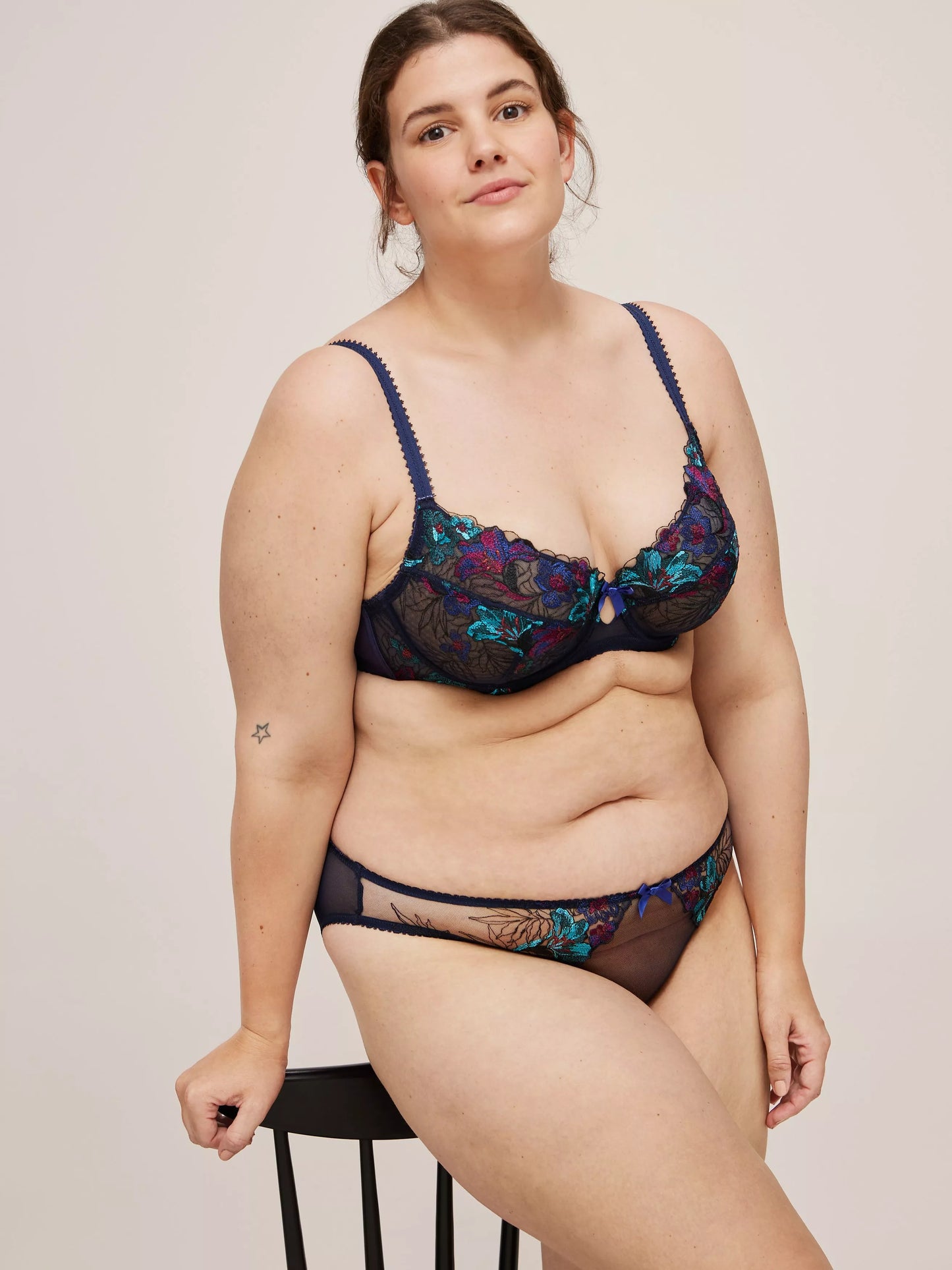 ‘Coralie’ full support balcony bra in navy size 34G