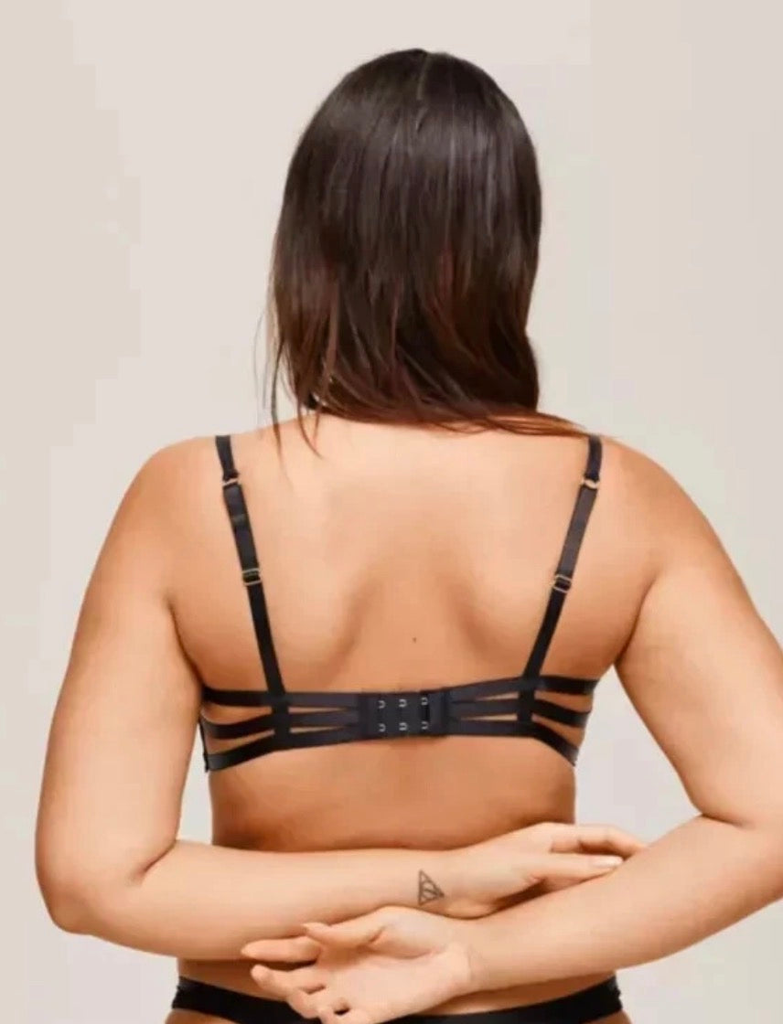 ‘Claudette’ spot balcony bra in black size 32B