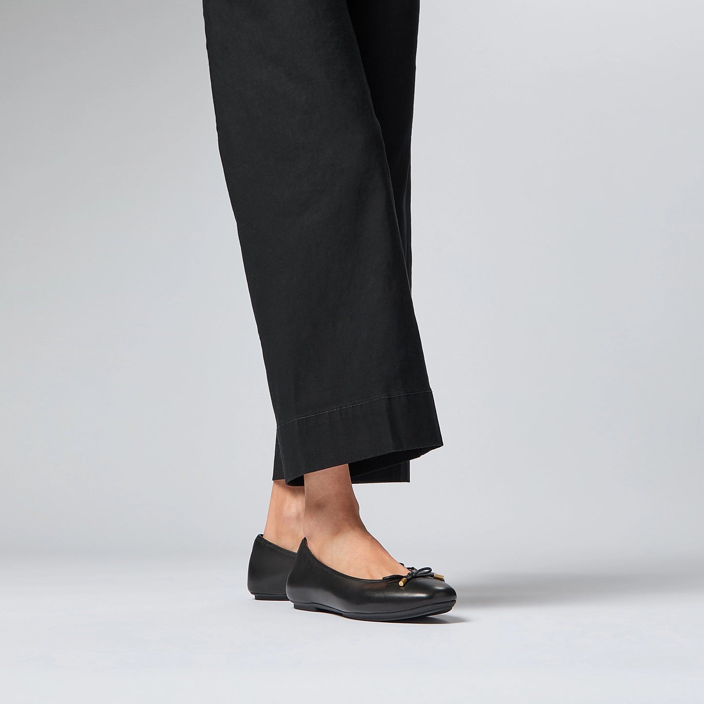 FITFLOP  delicate ballerina in black leather size 5.5 (38.5)
