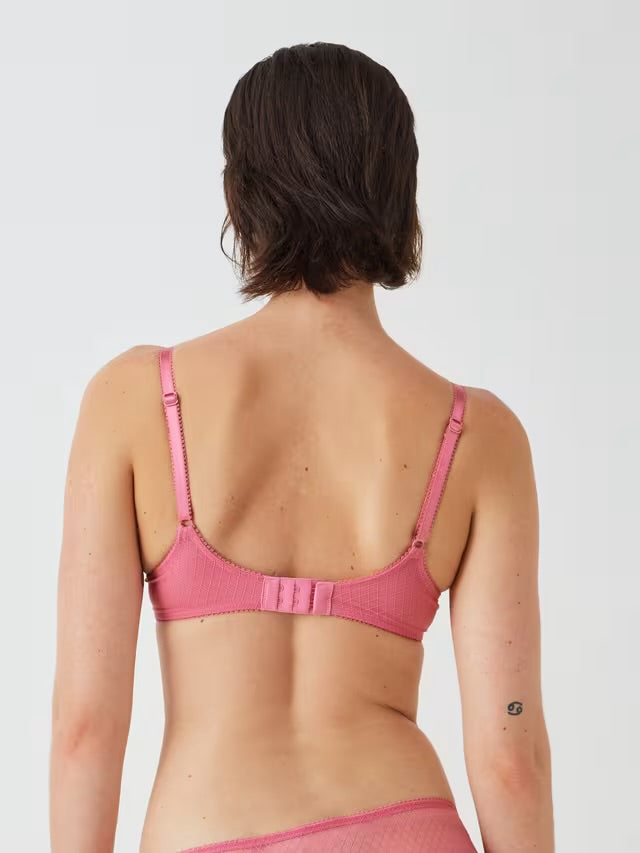 ‘Marley’ geo plunge bra in rose