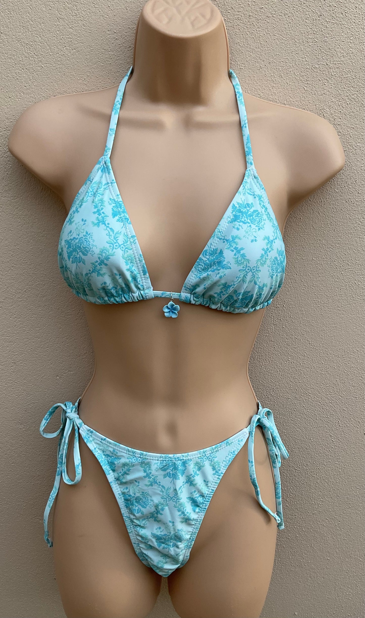 Turquoise pattern bikini