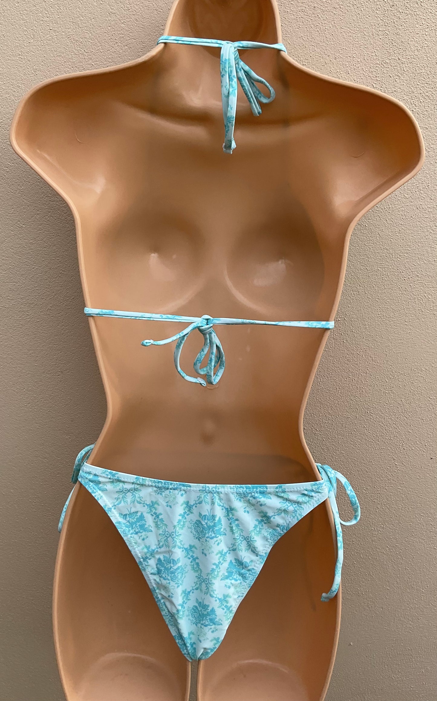 Turquoise pattern bikini