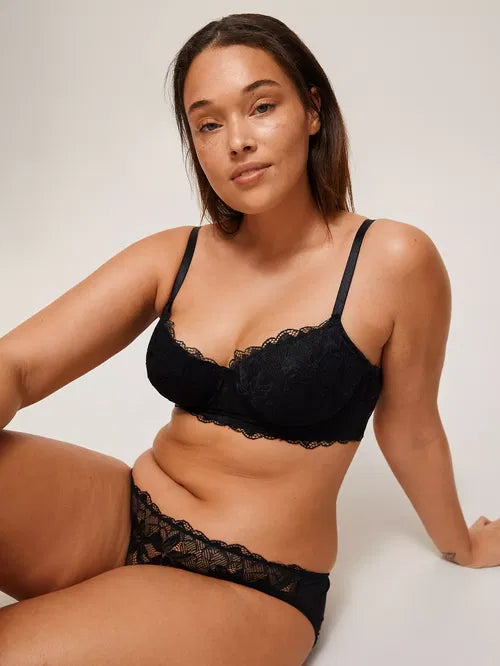 ‘Mimi’ Demi floral lace bra in black