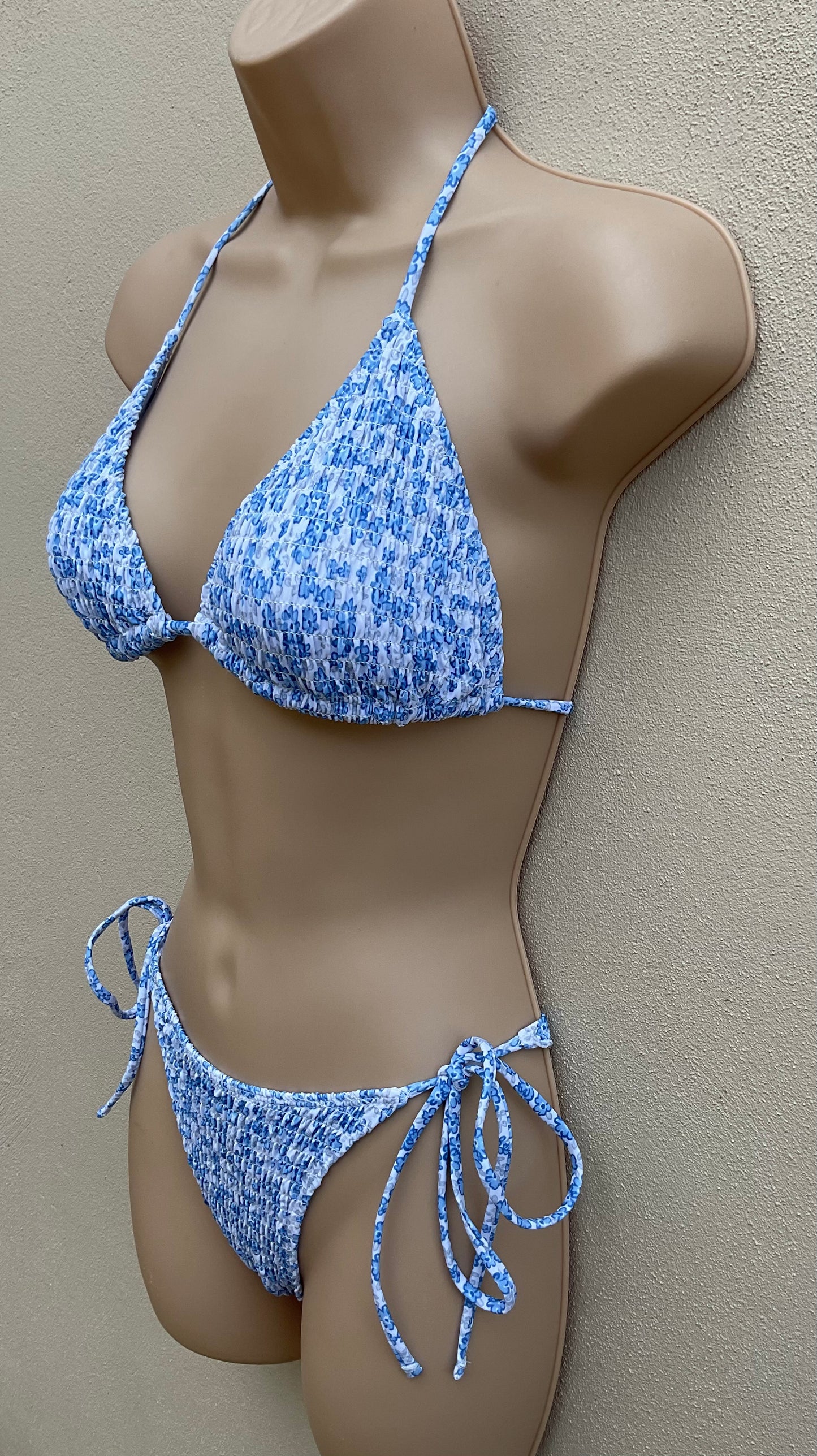 Blue and white shirred bikini size M (10)