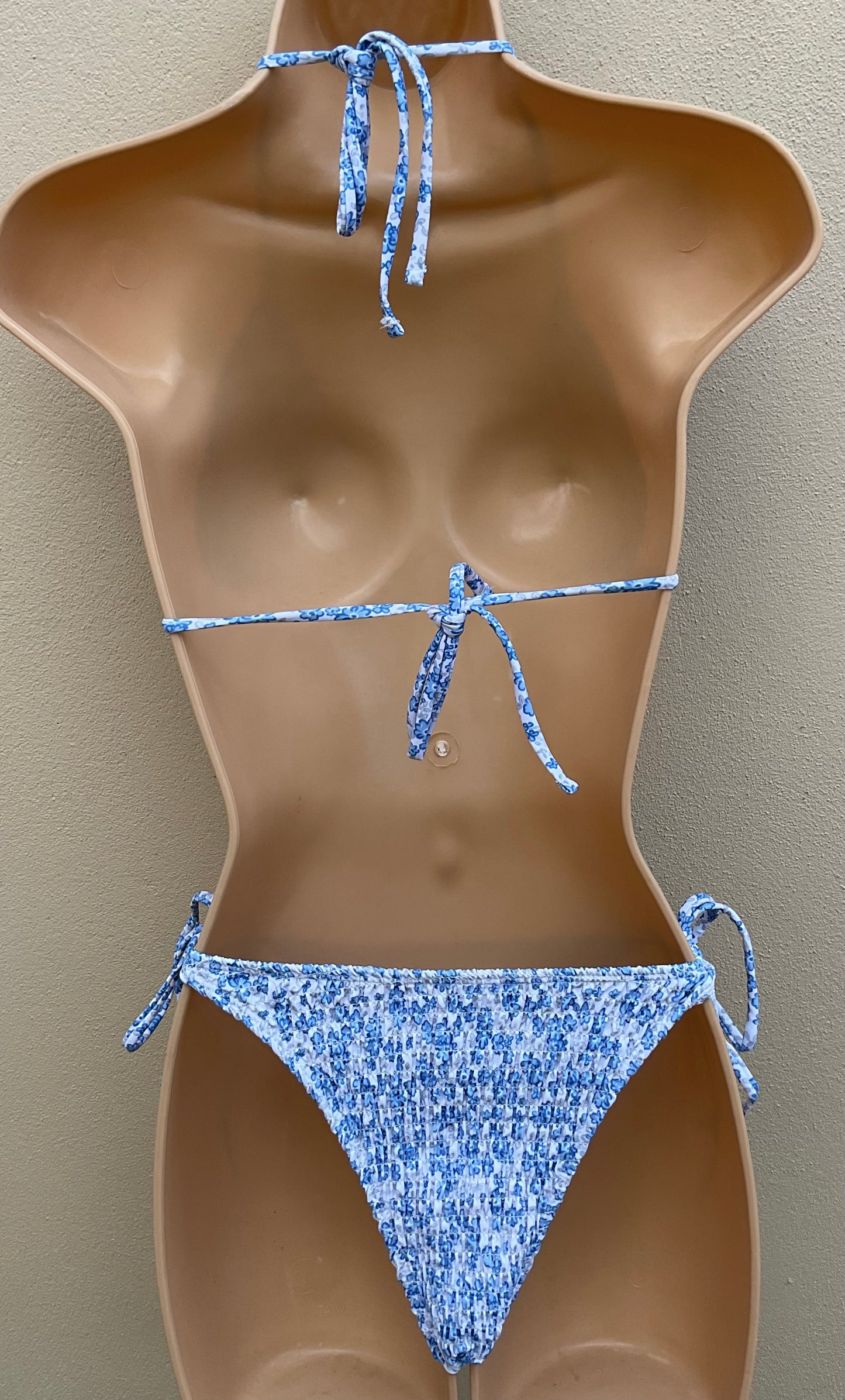 Blue and white shirred bikini size M (10)