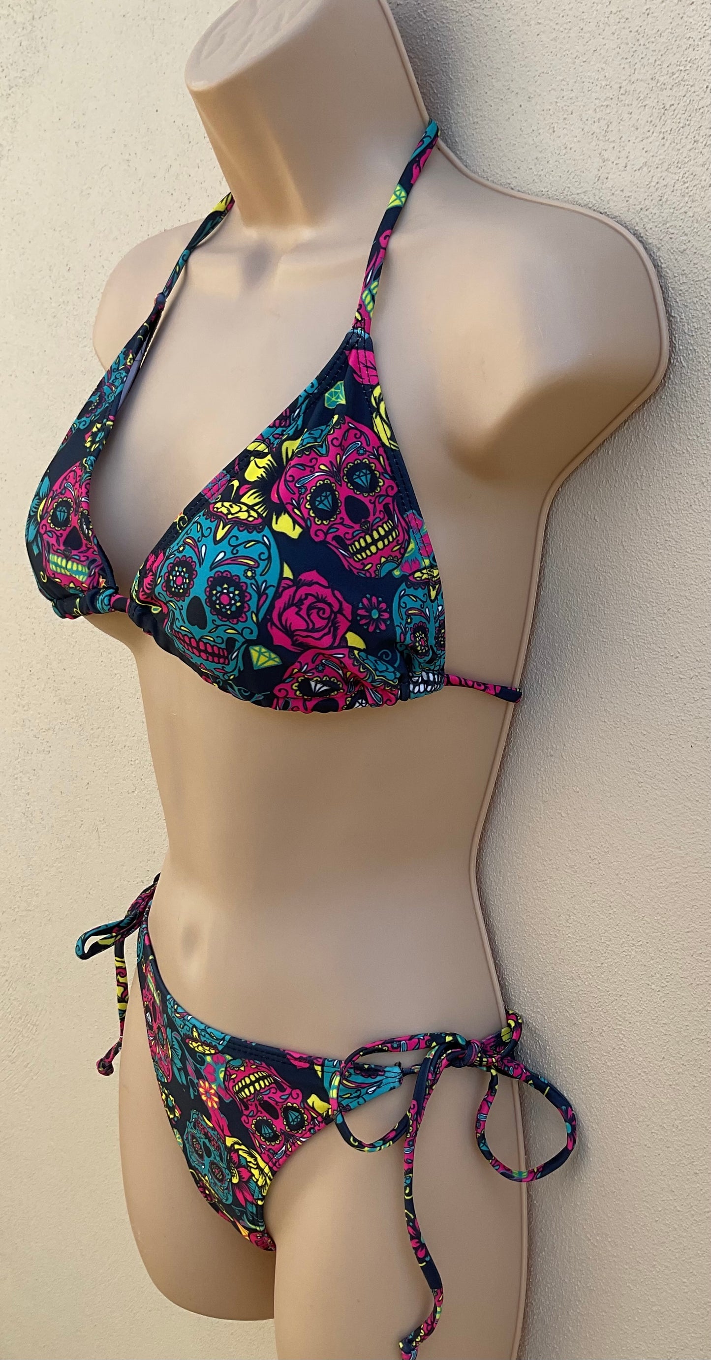 Black candy skull bikini