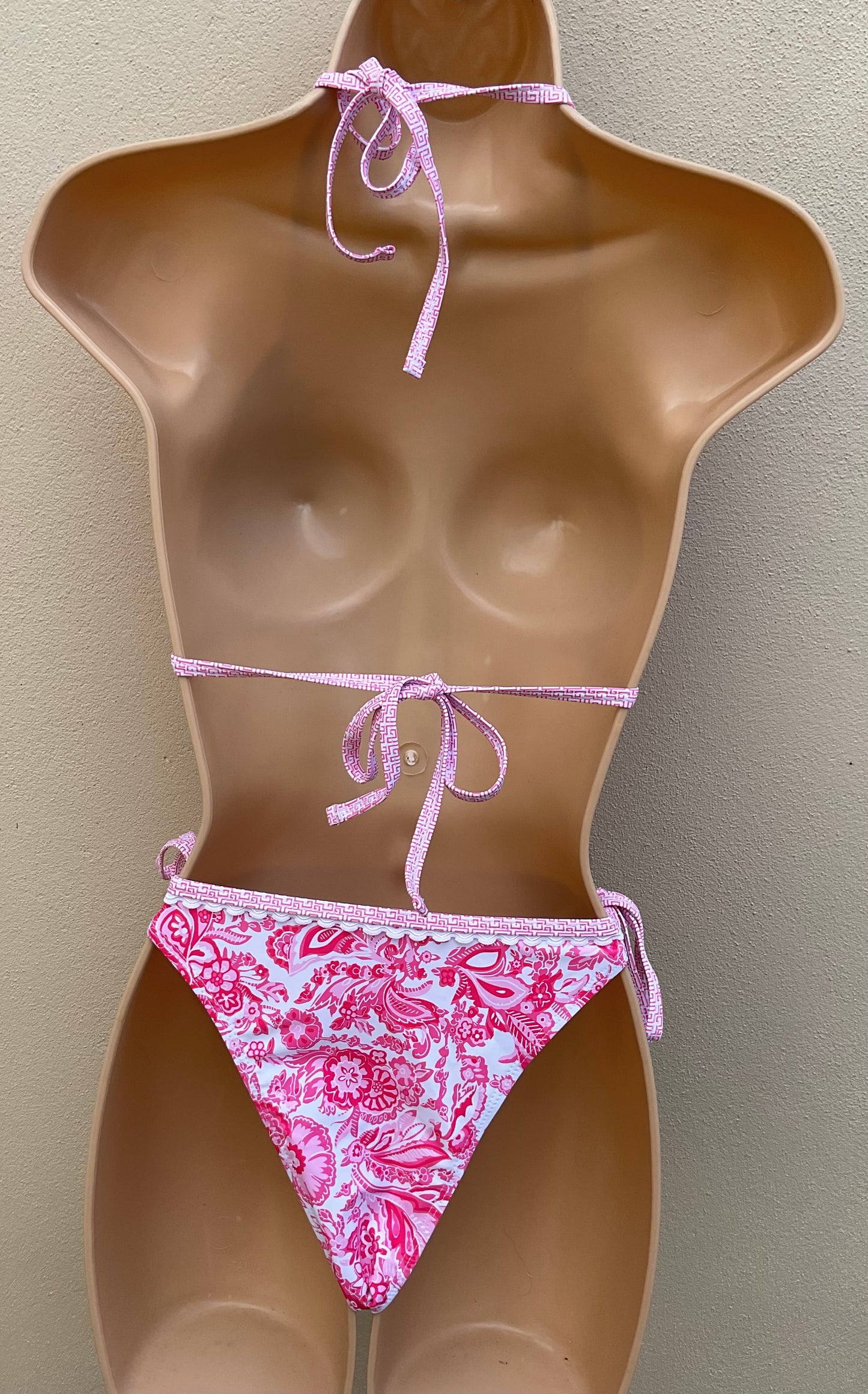 Orient bikini with shell detail in pink size XL (14)
