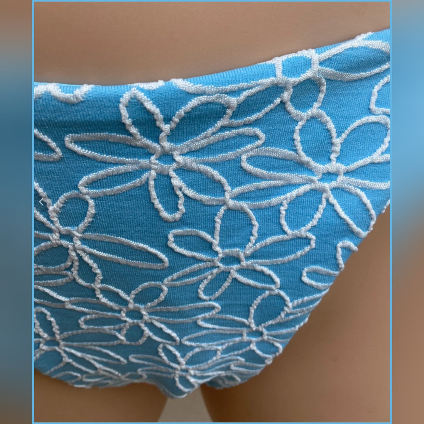 Embroidered flower bikini in sky blue size XL (14)